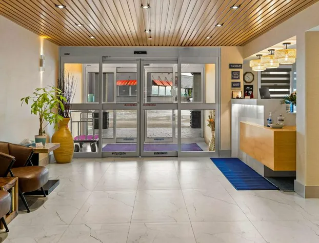 SureStay Plus by Best Western Brooks hotel detail image 4