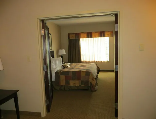 Ramada by Wyndham Westlock hotel detail image 4