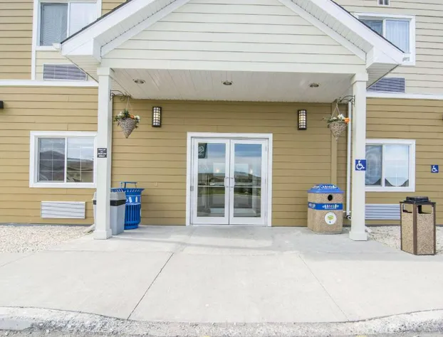 Quality Inn & Suites Thompson hotel detail image 2