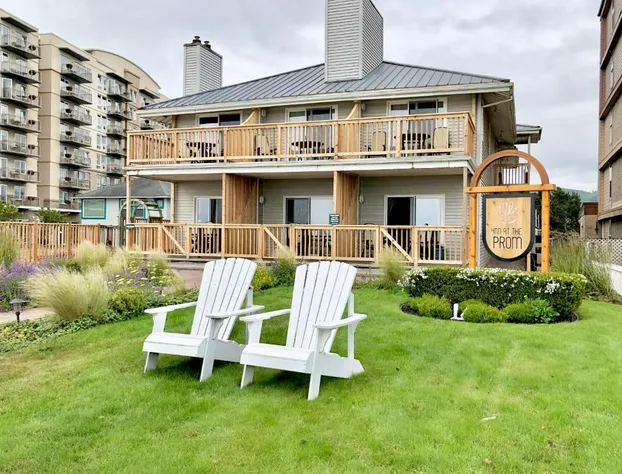 Inn at the Prom Oceanfront Seaside hotel detail image 2