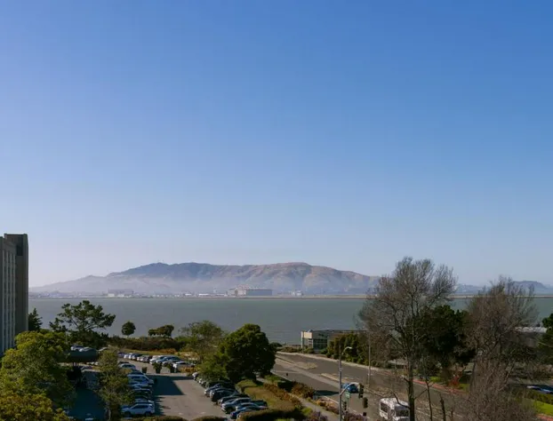 Courtyard San Francisco Airport Burlingame hotel detail image 2