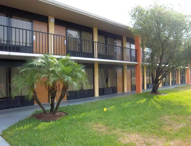 Americas Best Value Inn Florida Turnpike & I-95 hotel detail image 1