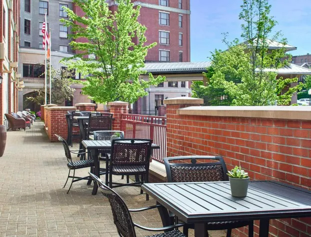 Hampton Inn & Suites Saratoga Springs Downtown hotel detail image 3