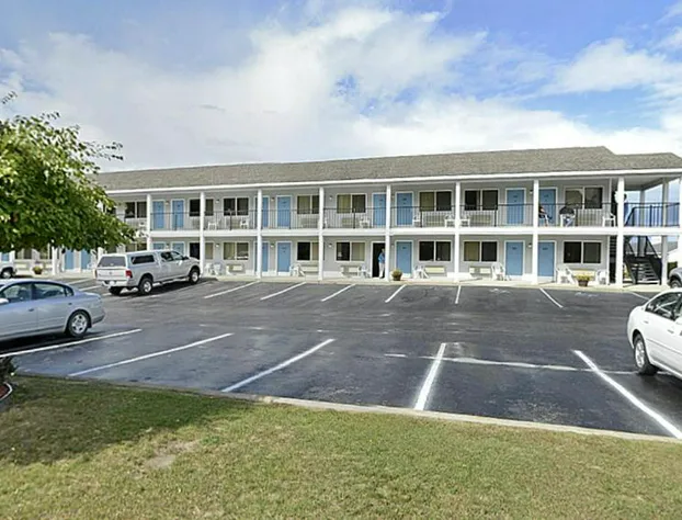Americas Best Value Inn St. Ignace hotel detail image 1