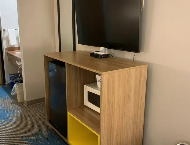 Days Inn by Wyndham Carroll hotel detail image 2