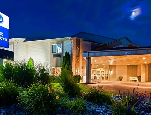 Best Western Lakewinds hotel detail image 1