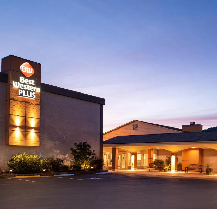 Best Western Plus Bradford Inn hotel hero