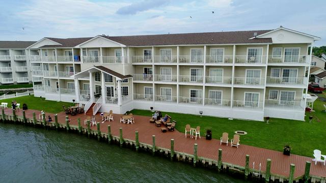 Hampton Inn & Suites Chincoteague Waterfront hotel detail image 2