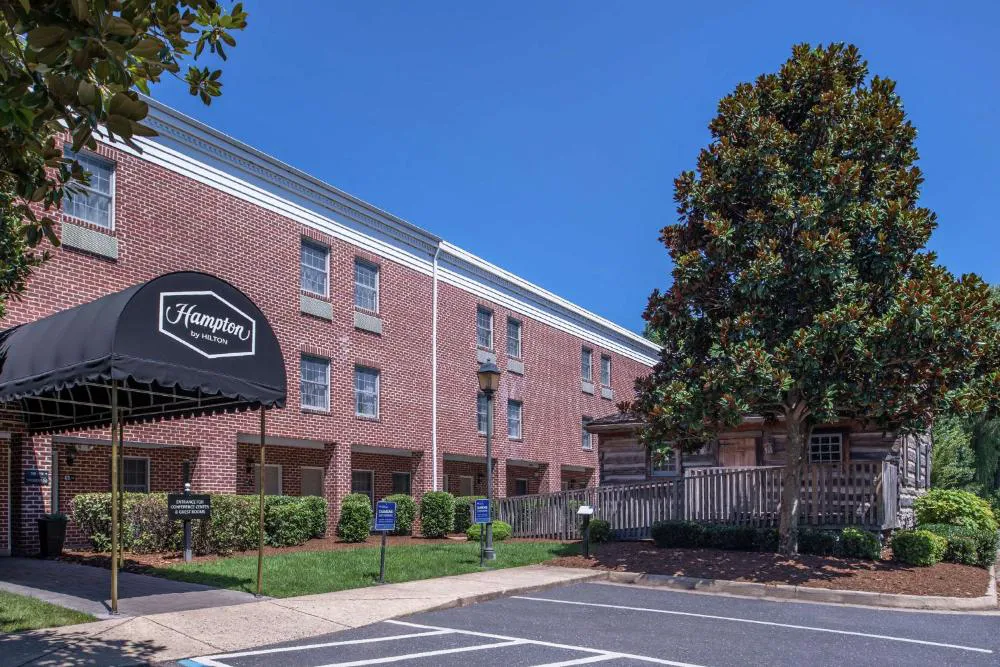 Hampton Inn Lexington-Historic District hotel hero