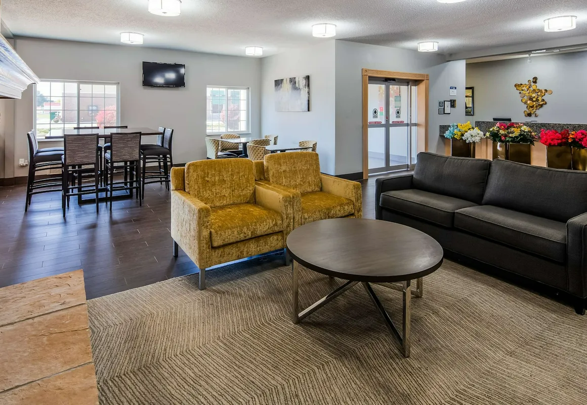 Best Western Macomb Inn hotel hero