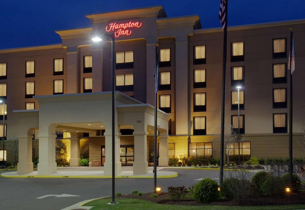 Hampton Inn Warrenton hotel hero