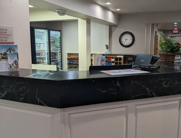 Hawthorn Extended Stay by Wyndham Green Bay hotel detail image 3