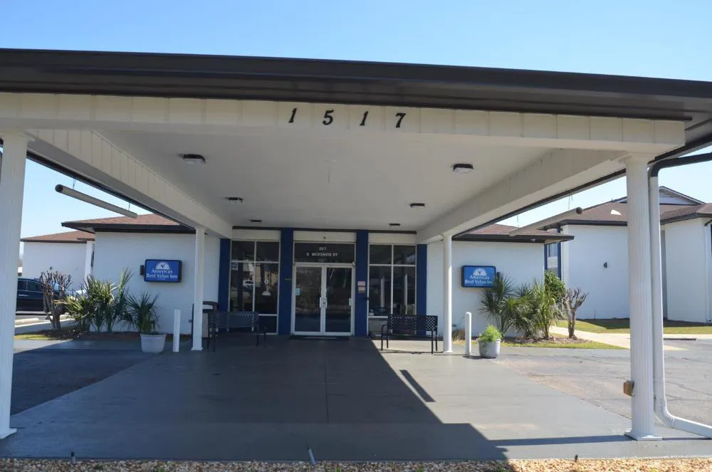 Americas Best Value Inn & Suites Foley Gulf Shores hotel hero