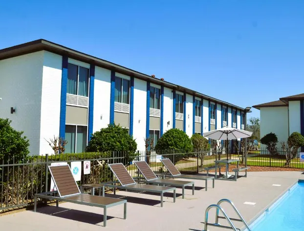 Americas Best Value Inn & Suites Foley Gulf Shores hotel detail image 1