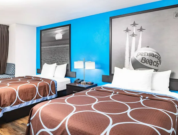 Super 8 by Wyndham Pensacola hotel detail image 4