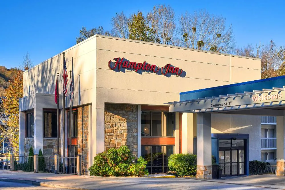 Hampton Inn Gatlinburg hotel hero