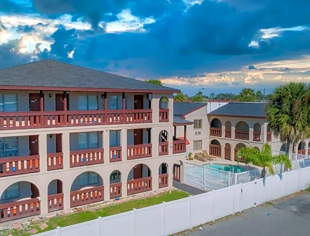 Sevilla Inn - Near Medieval Times hotel detail image 4