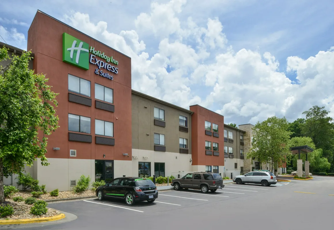 Holiday Inn Express & Suites Raleigh NE - Medical Ctr Area by IHG hotel hero