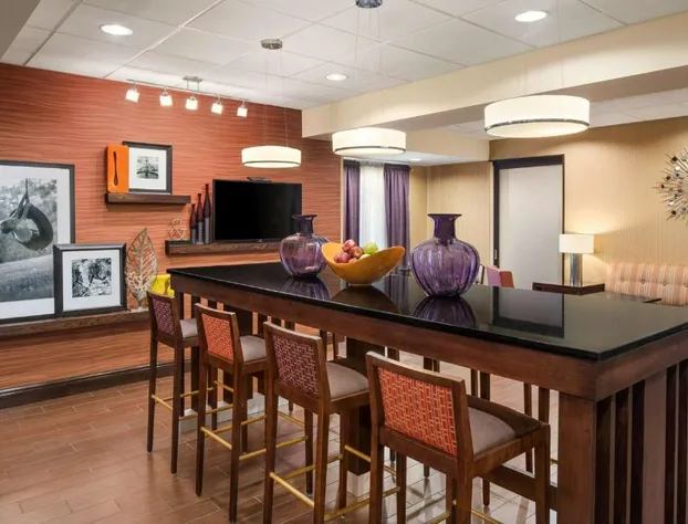 Hampton Inn Belle Vernon hotel detail image 2