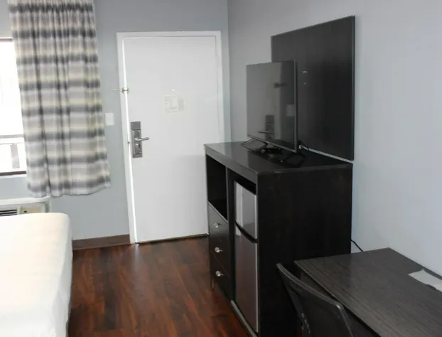 Riverfront Inn hotel detail image 4