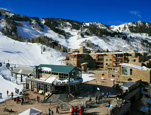 Residences at the Little Nell hotel detail image 1