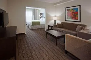 Holiday Inn Express & Suites New Liskeard By IHG hotel detail image 1
