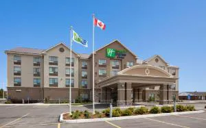 Holiday Inn Express & Suites New Liskeard By IHG hotel hero