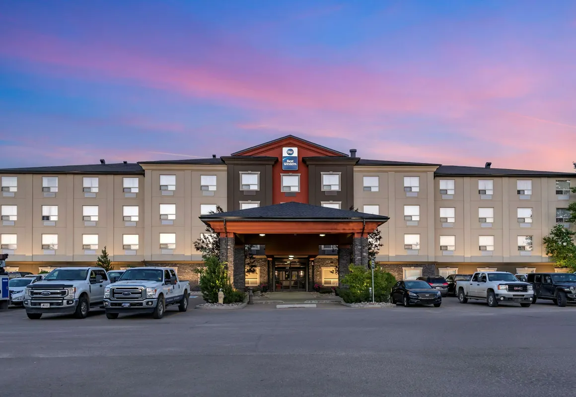 Best Western Bonnyville Inn & Suites hotel hero