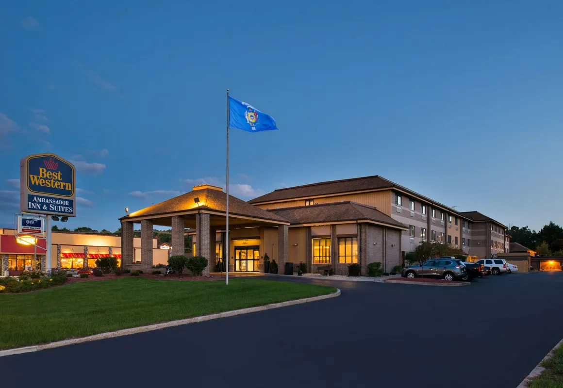 Best Western Ambassador Inn & Suites hotel hero
