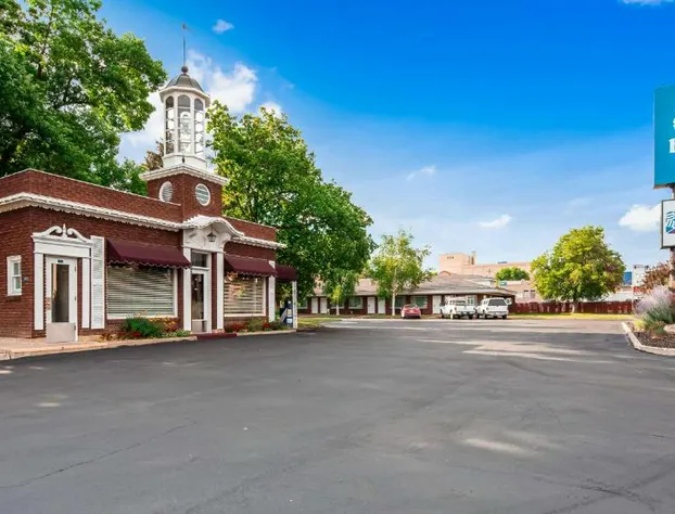 Baugh Motel, SureStay Collection by Best Western hotel detail image 1