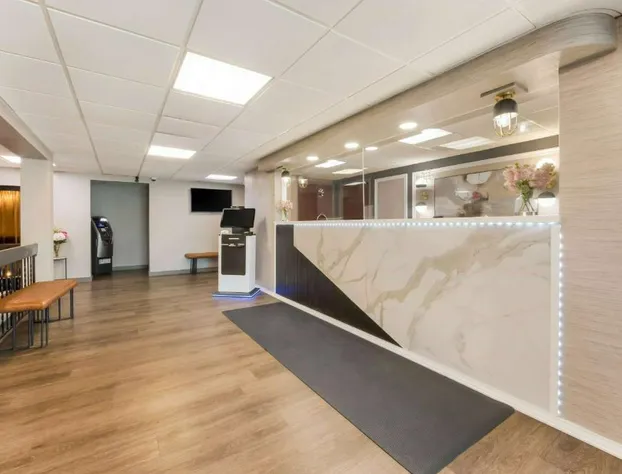 Baymont by Wyndham Westampton hotel detail image 3