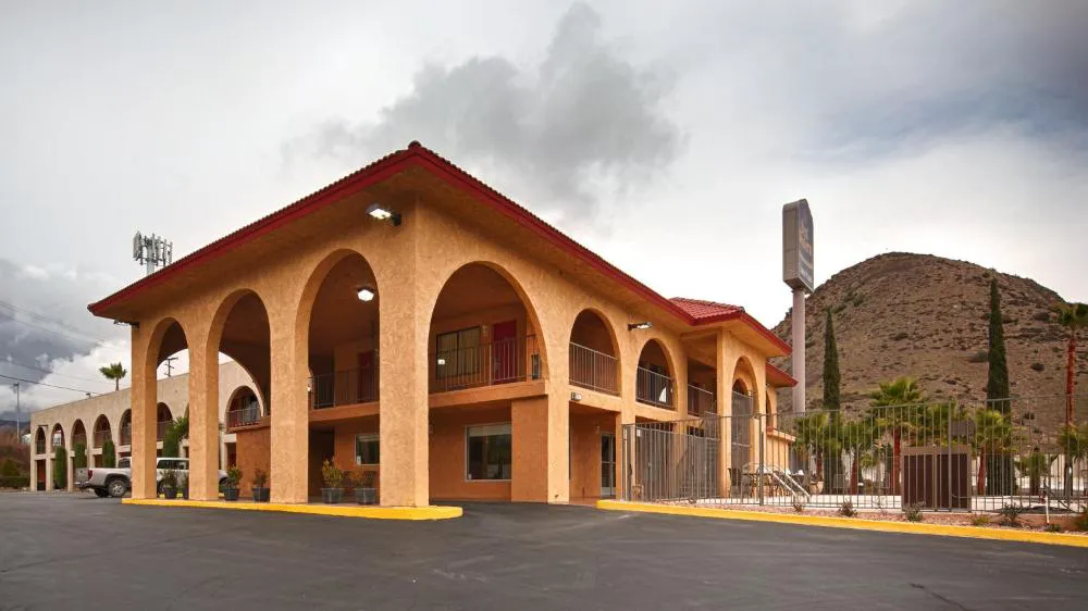 Cajon Pass Inn hotel hero