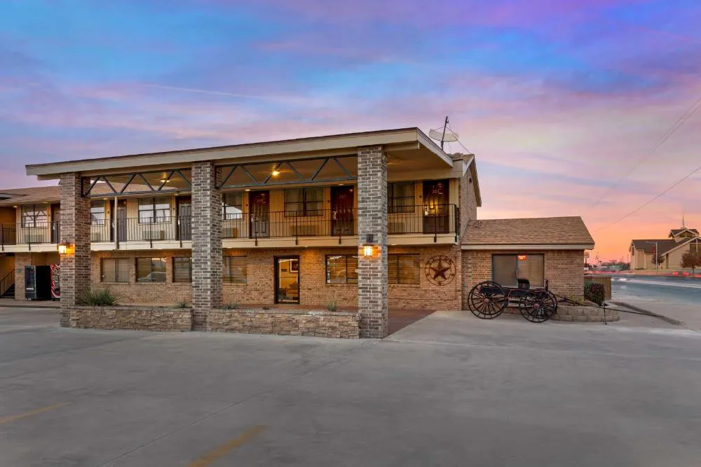Best Western Caprock Inn hotel hero