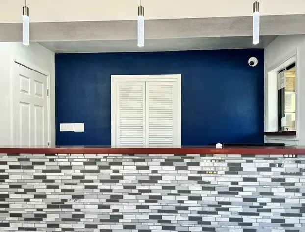 Xecutive Inn and Suites hotel detail image 4