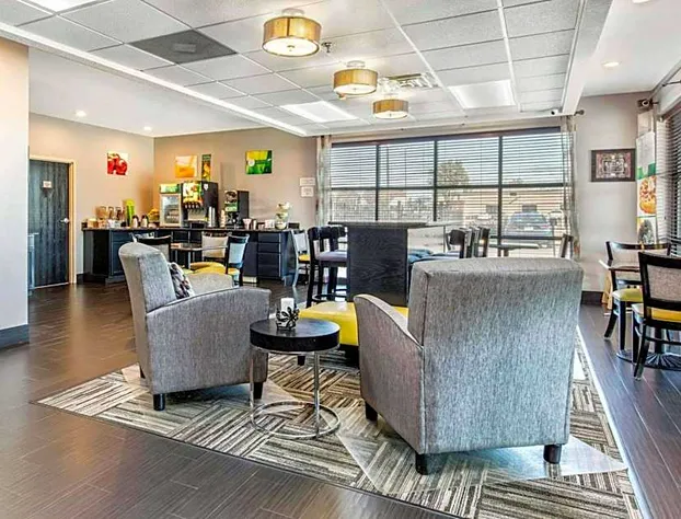 Quality Inn Memphis Airport hotel detail image 2