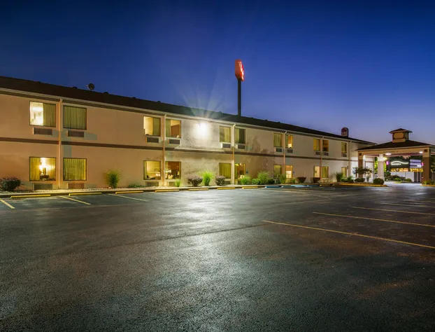 Red Roof Inn Carrollton hotel detail image 1