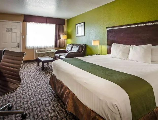 SureStay Hotel by Best Western Floresville hotel detail image 3