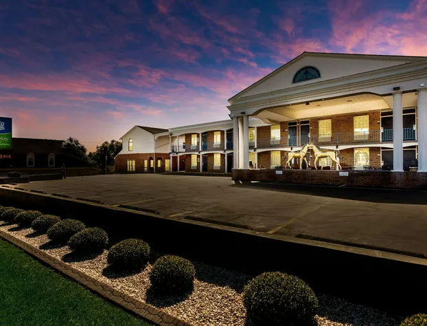 SureStay Hotel by Best Western Bardstown General Nelson hotel detail image 1