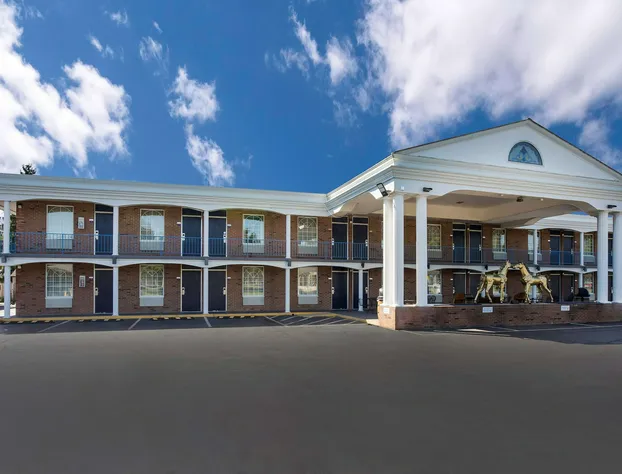 SureStay Hotel by Best Western Bardstown General Nelson hotel detail image 3