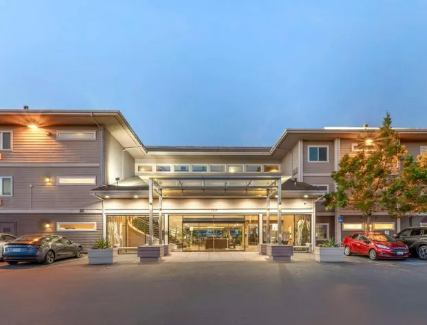 Best Western Plus Bayside Hotel hotel detail image 2