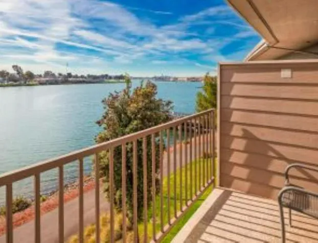 Best Western Plus Bayside Hotel hotel detail image 3