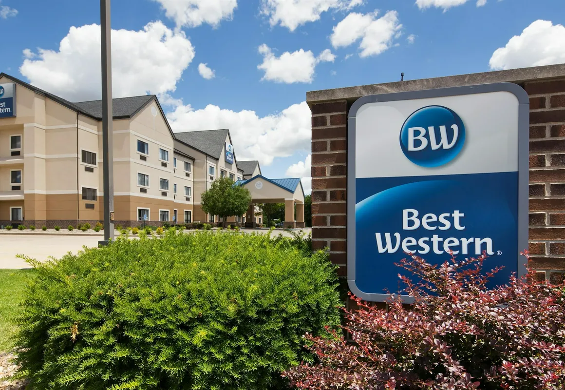 Best Western Elkhart Inn & Suites hotel hero