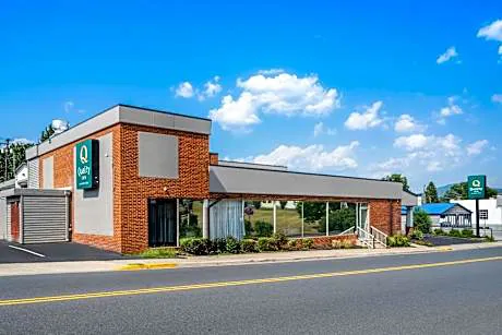 Quality Inn hotel hero