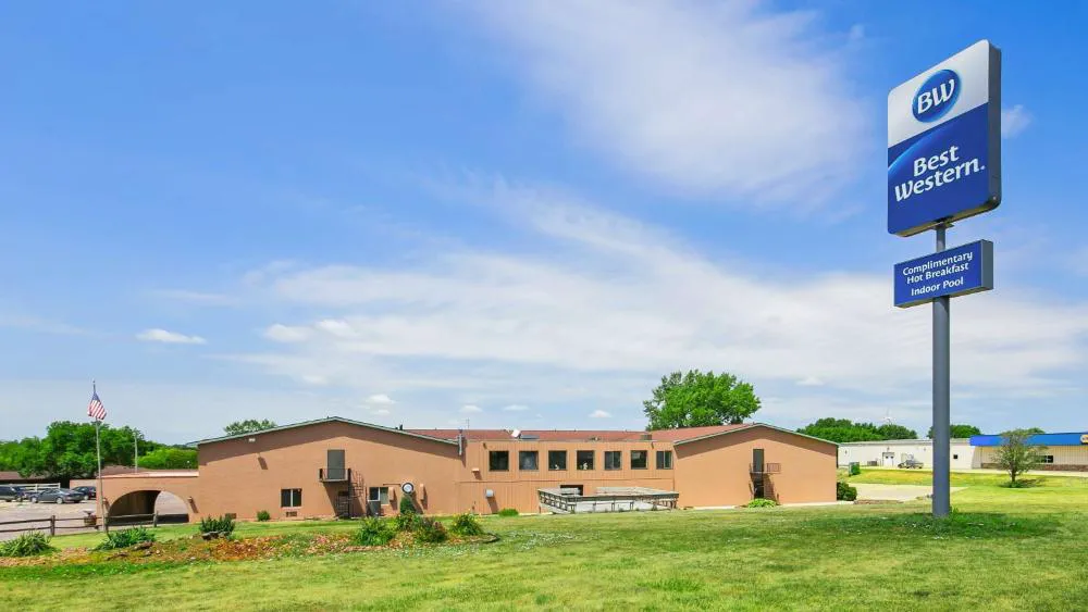 Best Western La Grande Hacienda hotel hero