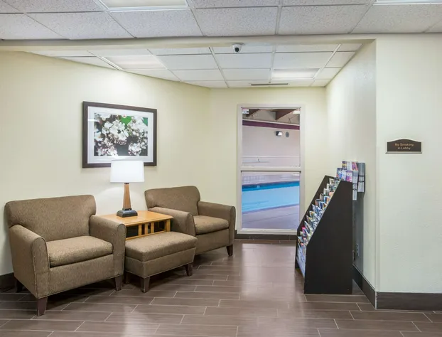 Quality Inn & Suites Lawrence - University Area hotel detail image 2