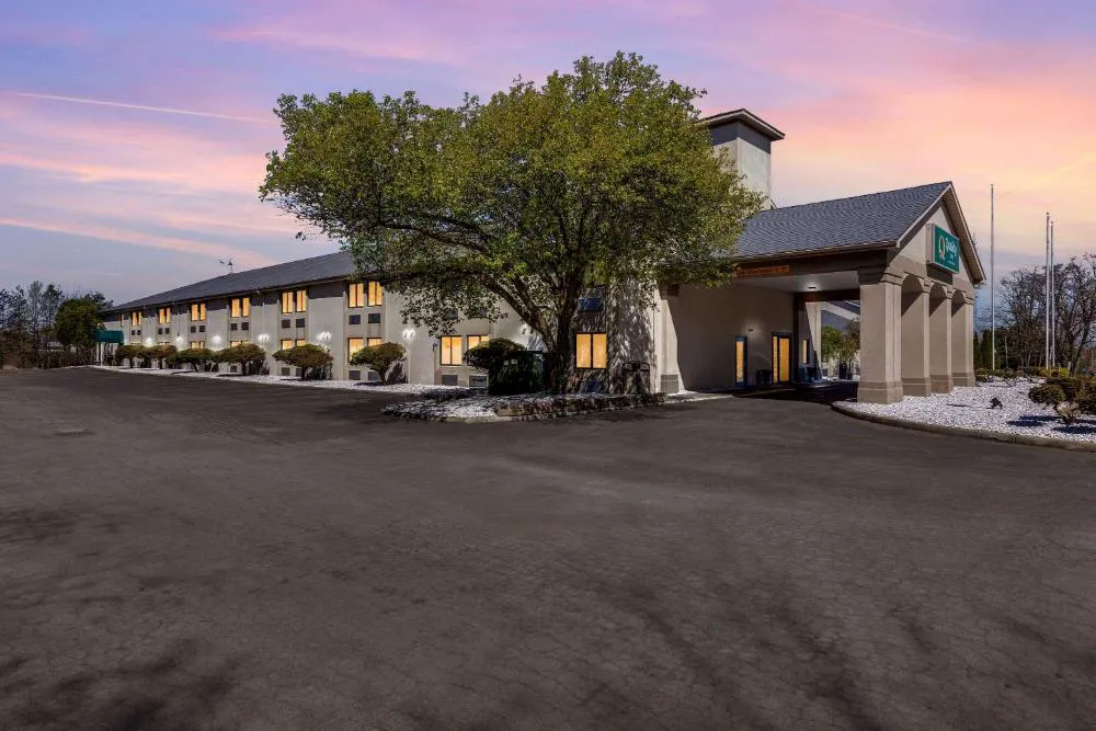 Quality Inn Austintown - Youngstown West hotel hero