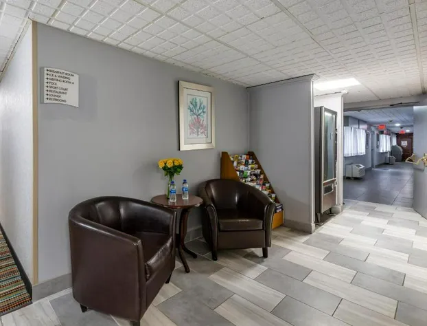 Quality Inn Austintown - Youngstown West hotel detail image 4