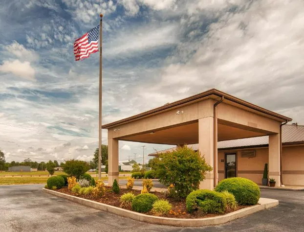 Super 8 by Wyndham McGehee hotel detail image 1