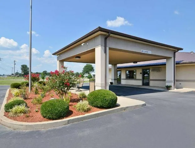 Super 8 by Wyndham McGehee hotel detail image 2