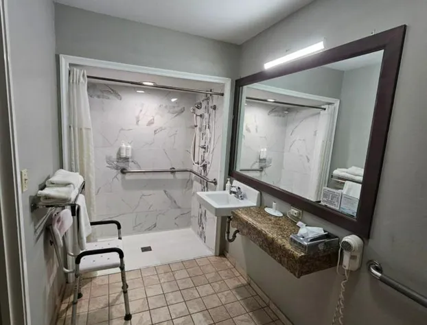 Super 8 by Wyndham McGehee hotel detail image 4